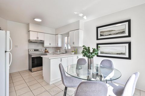 Photo 24 at 113 Redondo Drive, Beverley Glen, Vaughan
