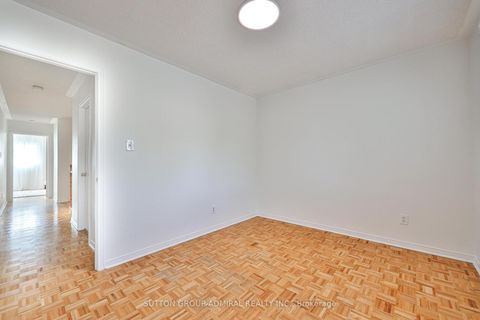 Photo 37 at 113 Redondo Drive, Beverley Glen, Vaughan