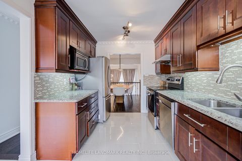 Photo 9 at 53 Chipwood Crescent, Pleasant View, Toronto