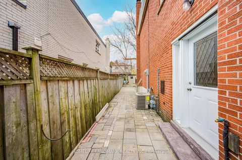 Photo 23 at 53 Chipwood Crescent, Pleasant View, Toronto
