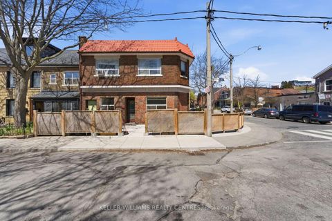 Photo 1 at 42 Mansfield Avenue, Bellwoods, Toronto