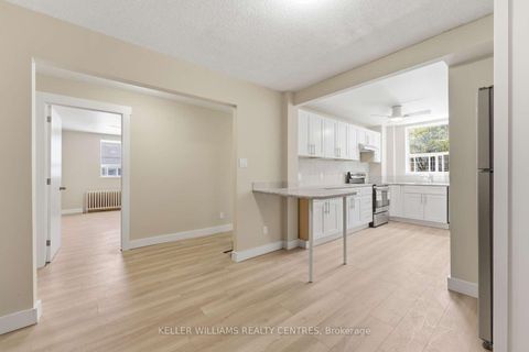 Photo 11 at 42 Mansfield Avenue, Bellwoods, Toronto