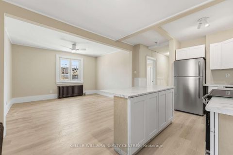 Photo 20 at 42 Mansfield Avenue, Bellwoods, Toronto