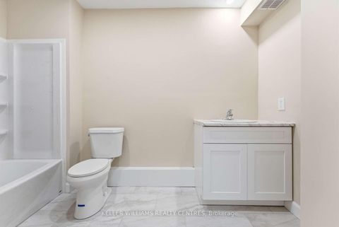Photo 23 at 42 Mansfield Avenue, Bellwoods, Toronto