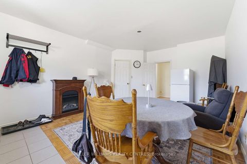 Photo 26 at 42 Mansfield Avenue, Bellwoods, Toronto
