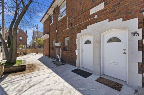Photo 31 at 42 Mansfield Avenue, Bellwoods, Toronto