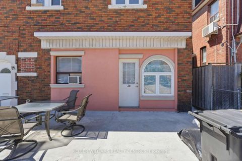Photo 33 at 42 Mansfield Avenue, Bellwoods, Toronto