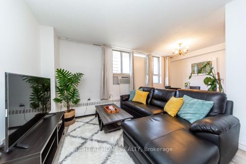 Photo 13 at 315 - 100 Dundalk Drive, Dorset Park, Toronto