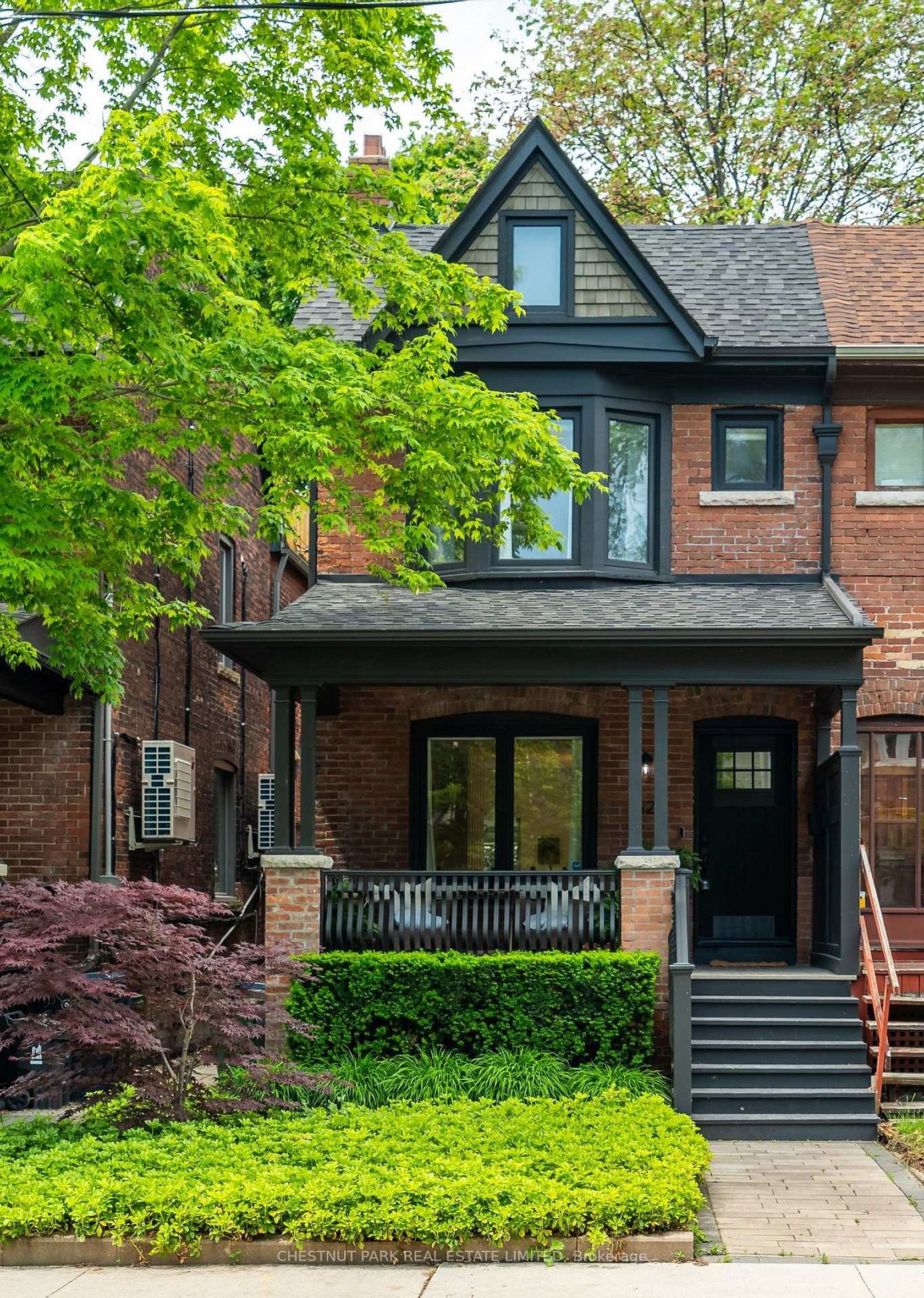 52 Bertmount Avenue, South Riverdale, Toronto photo 7
