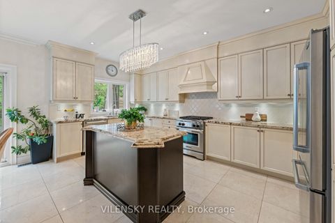 Photo 8 at 51 Lady Karen Crescent, Patterson, Vaughan