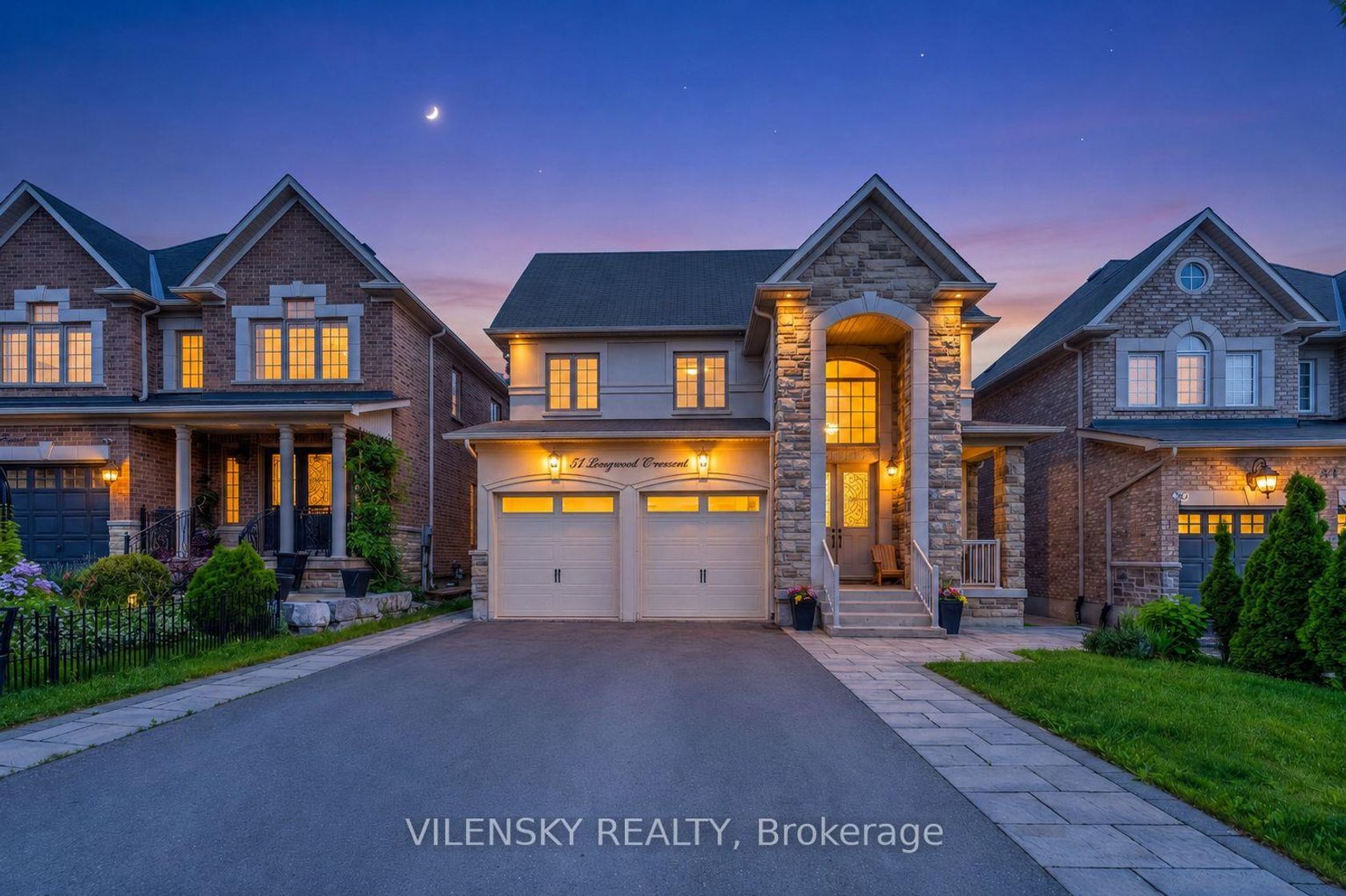 51 Lady Karen Crescent, Patterson, Vaughan photo number 2