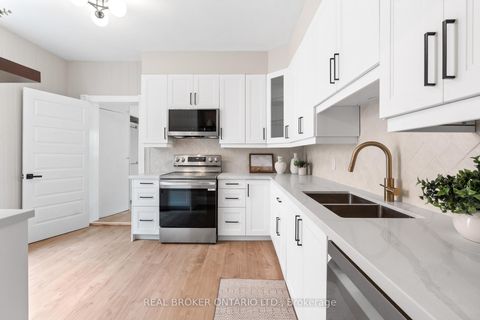 Photo 12 at 33 Lakeview Avenue, Bellwoods, Toronto