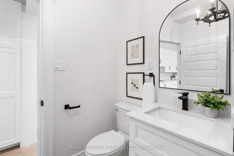 Photo 15 at 33 Lakeview Avenue, Bellwoods, Toronto