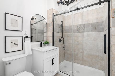 Photo 16 at 33 Lakeview Avenue, Bellwoods, Toronto