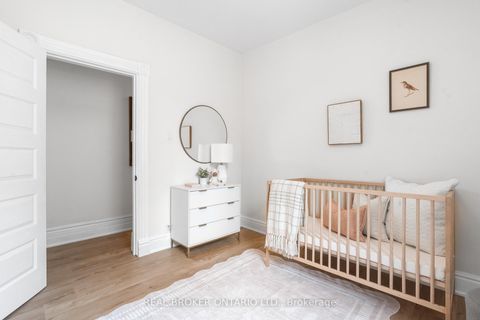 Photo 26 at 33 Lakeview Avenue, Bellwoods, Toronto