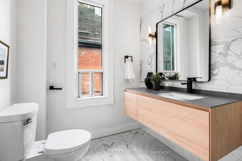 Photo 29 at 33 Lakeview Avenue, Bellwoods, Toronto