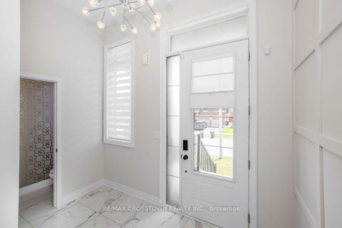 Photo 3 at 1376 Lawson Street, Alcona, Innisfil