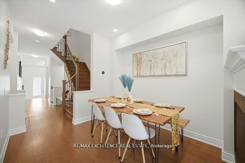 Photo 7 at 67 Drizzel Crescent, Oak Ridges, Richmond Hill