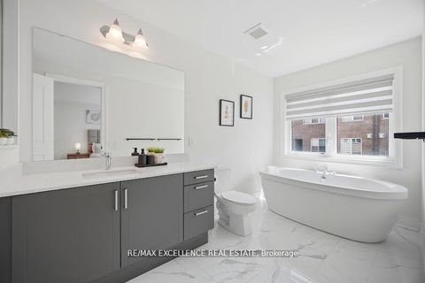 Photo 24 at 67 Drizzel Crescent, Oak Ridges, Richmond Hill
