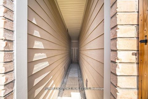 Photo 32 at 67 Drizzel Crescent, Oak Ridges, Richmond Hill