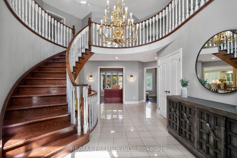 Photo 2 at 298 Castlehill Road, Maple, Vaughan