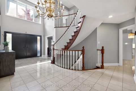 Photo 3 at 298 Castlehill Road, Maple, Vaughan