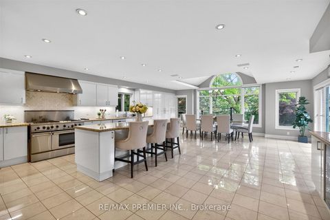 Photo 6 at 298 Castlehill Road, Maple, Vaughan