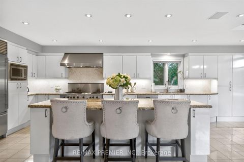 Photo 8 at 298 Castlehill Road, Maple, Vaughan