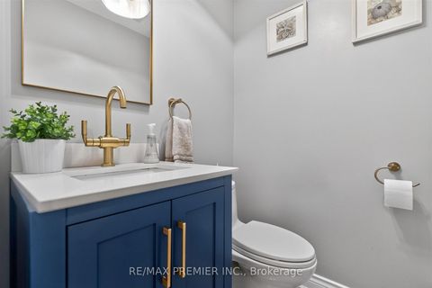 Photo 16 at 298 Castlehill Road, Maple, Vaughan