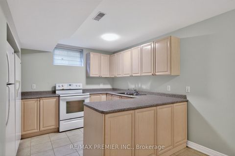 Photo 30 at 298 Castlehill Road, Maple, Vaughan