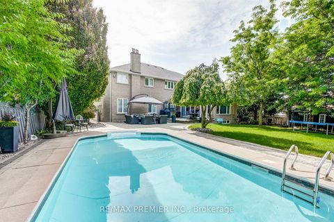 Photo 41 at 298 Castlehill Road, Maple, Vaughan