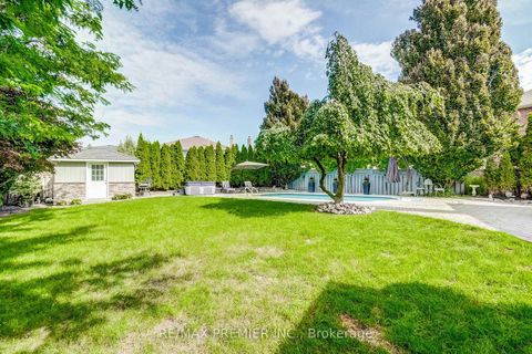 Photo 44 at 298 Castlehill Road, Maple, Vaughan