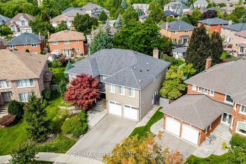 Photo 47 at 298 Castlehill Road, Maple, Vaughan
