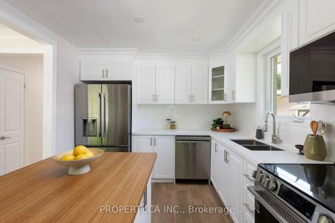 Photo 8 at 18 Alhart Drive, Beaumonde Heights, Toronto