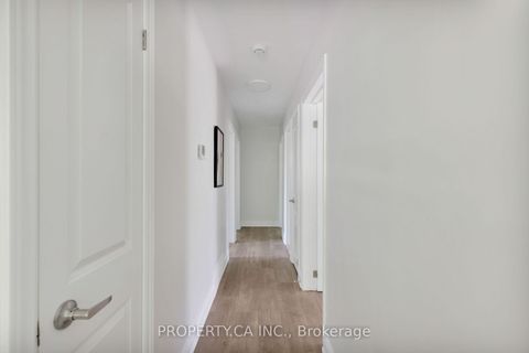 Photo 9 at 18 Alhart Drive, Beaumonde Heights, Toronto