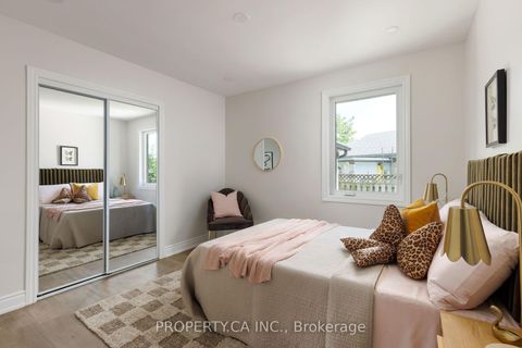 Photo 11 at 18 Alhart Drive, Beaumonde Heights, Toronto