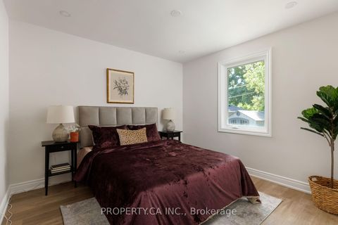 Photo 12 at 18 Alhart Drive, Beaumonde Heights, Toronto