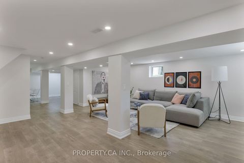 Photo 17 at 18 Alhart Drive, Beaumonde Heights, Toronto