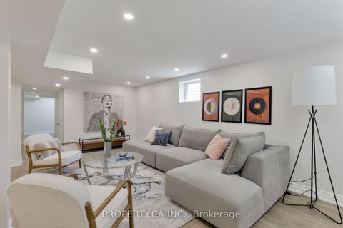 Photo 18 at 18 Alhart Drive, Beaumonde Heights, Toronto