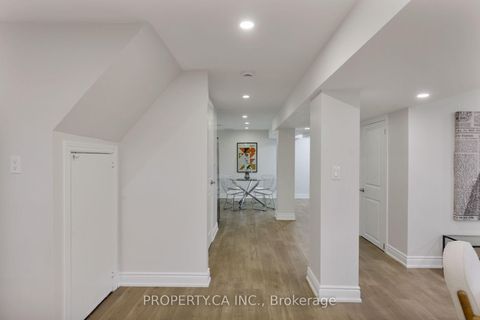Photo 20 at 18 Alhart Drive, Beaumonde Heights, Toronto