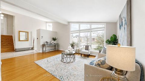 Photo 1 at 333 Pleasant Avenue, Newtonbrook West, Toronto
