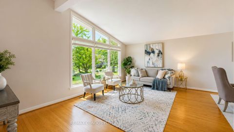 Photo 6 at 333 Pleasant Avenue, Newtonbrook West, Toronto
