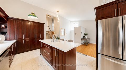 Photo 17 at 333 Pleasant Avenue, Newtonbrook West, Toronto