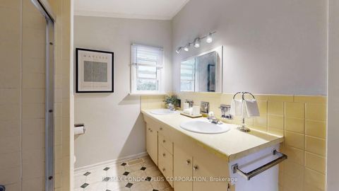 Photo 26 at 333 Pleasant Avenue, Newtonbrook West, Toronto