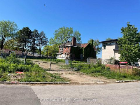 Photo 1 at 20 Legato Court, Don Mills, Toronto