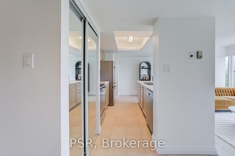 Photo 3 at 601 - 97 Lawton Boulevard, St. Clair, Toronto
