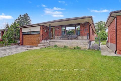 Photo 1 at 17 Chalet Road, Pleasant View, Toronto