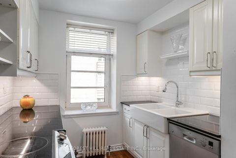 Photo 20 at 301 - 717 Eglinton Avenue W, Forest Hill South, Toronto