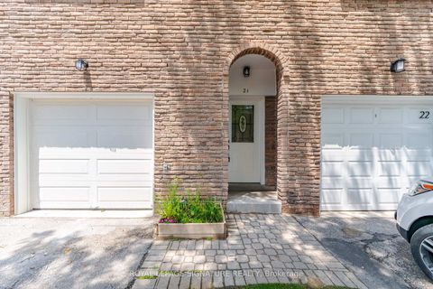 Photo 3 at 21 - 121 Centennial Road, Centennial Scarborough, Toronto