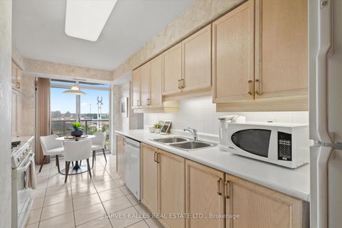 Photo 5 at 1009 - 265 Ridley Boulevard, Nortown, Toronto